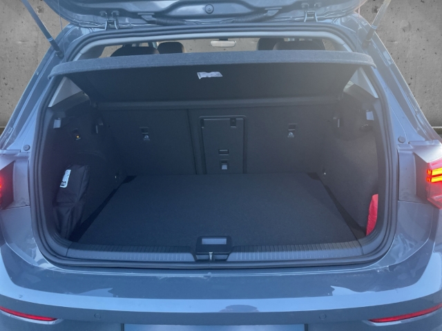 Fahrzeugabbildung Volkswagen Golf 1.5 TSI Energy LED AHK PDC GJR