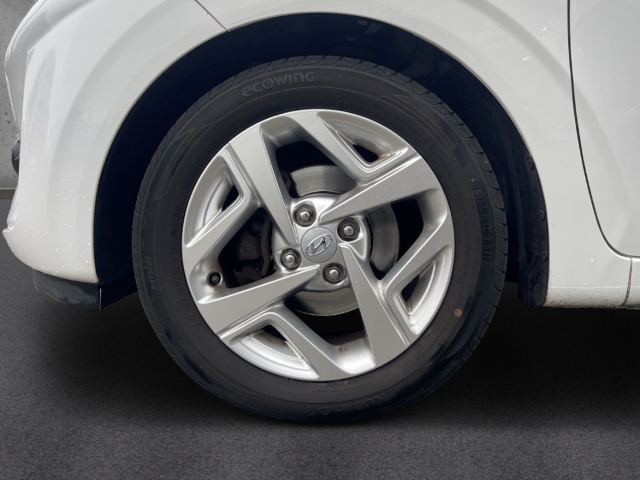 Fahrzeugabbildung Hyundai i10 1.0 EDITION 30 LMF DAB+ Bluet. SHZ Apple CarPlay Android Auto