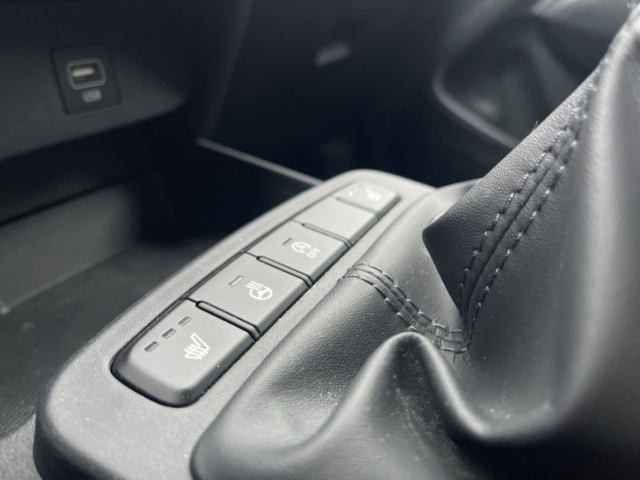 Fahrzeugabbildung Hyundai i10 1.0 EDITION 30 LMF DAB+ Bluet. SHZ Apple CarPlay Android Auto