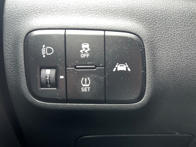 Fahrzeugabbildung Hyundai i10 1.0 EDITION 30 LMF DAB+ Bluet. SHZ Apple CarPlay Android Auto