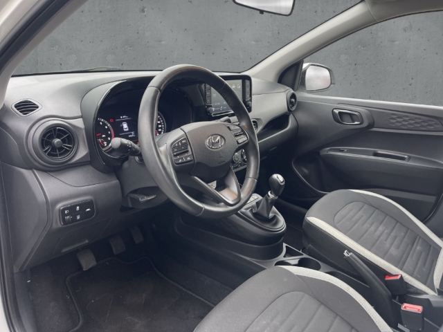 Fahrzeugabbildung Hyundai i10 1.0 EDITION 30 LMF DAB+ Bluet. SHZ Apple CarPlay Android Auto