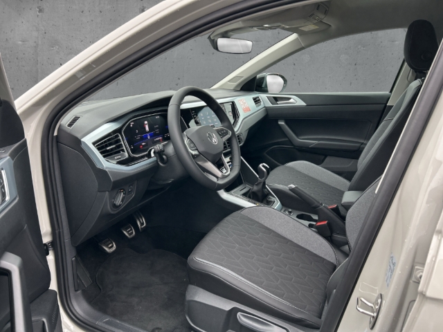 Fahrzeugabbildung Volkswagen Taigo 1.0 TSI Goal LED SHZ PDC Klima Ganzjahresreifen