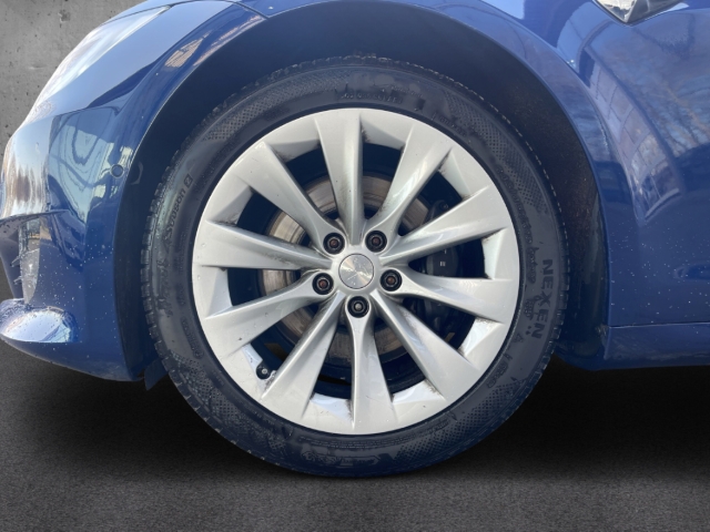 Fahrzeugabbildung Tesla Model S max. Reichweite 100 kWh Pano Leder Navi