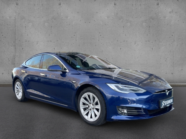 Fahrzeugabbildung Tesla Model S max. Reichweite 100 kWh Pano Leder Navi