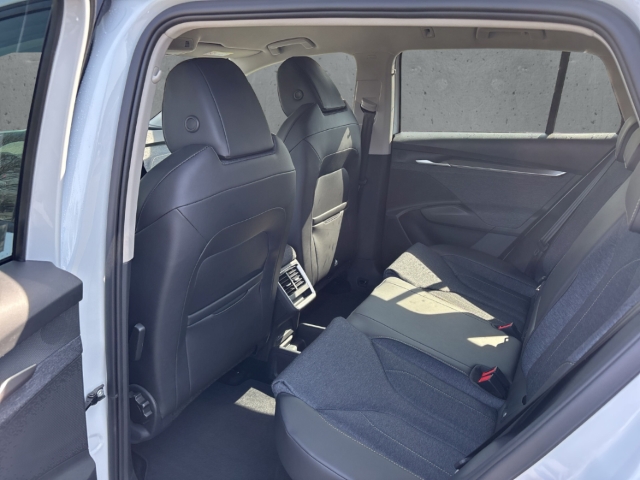 Fahrzeugabbildung SKODA Elroq 50 TOUR LED NAVI LM Apple CarPlay Temp