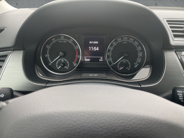 Fahrzeugabbildung SKODA Fabia TSI Soleil Klima LED Navi PDC SHZ GRA