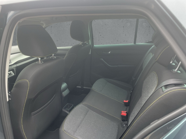 Fahrzeugabbildung SKODA Fabia TSI Soleil Klima LED Navi PDC SHZ GRA