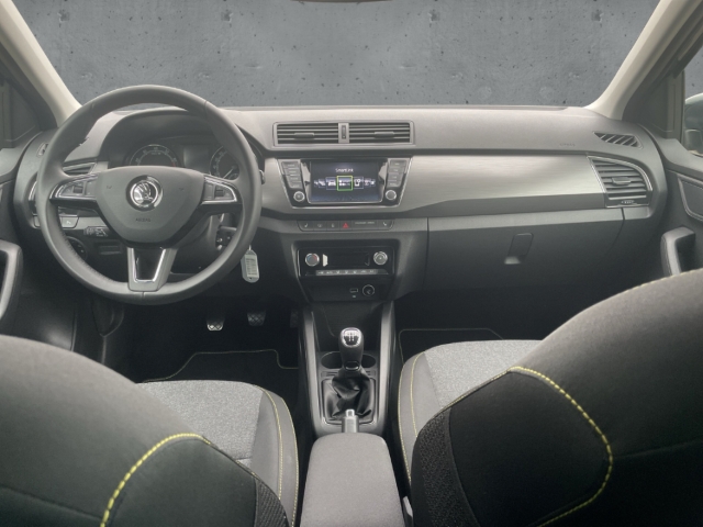 Fahrzeugabbildung SKODA Fabia TSI Soleil Klima LED Navi PDC SHZ GRA