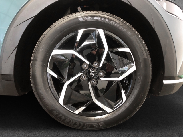 Fahrzeugabbildung Hyundai IONIQ 5 4WD 77,4kWh TECHNIQ Navi Leder Klimasitze LED RKam LM19