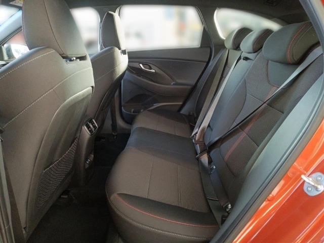 Fahrzeugabbildung Hyundai i30 FL Kombi 1.5 T-GDI 48V DCT N-Line MY25 Sportpaket Navi Digitales Cockpit LED ACC