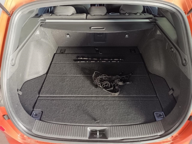 Fahrzeugabbildung Hyundai i30 FL Kombi 1.5 T-GDI 48V DCT N-Line MY25 Sportpaket Navi Digitales Cockpit LED ACC