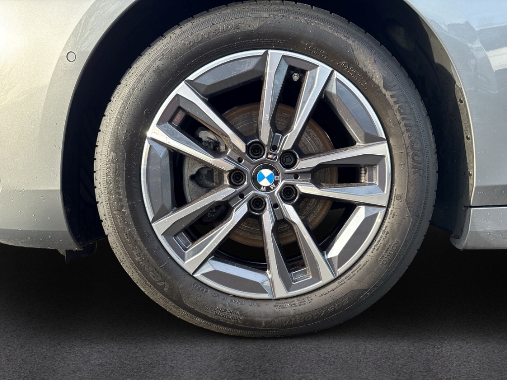 Fahrzeugabbildung BMW 218 Active Tourer M Sport Virt Temp Pdc Alcanta