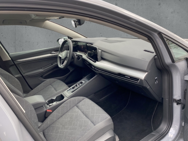 Fahrzeugabbildung Volkswagen Tiguan TDI DSG Move AHK Navi ACC SHZ PDC Kamera