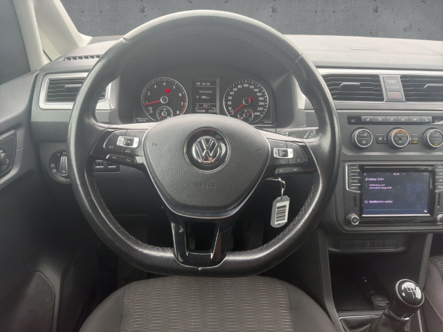 Fahrzeugabbildung Volkswagen Caddy Maxi 1.4 TSI Kombi Comfortline Navi Klima SHZ GJ