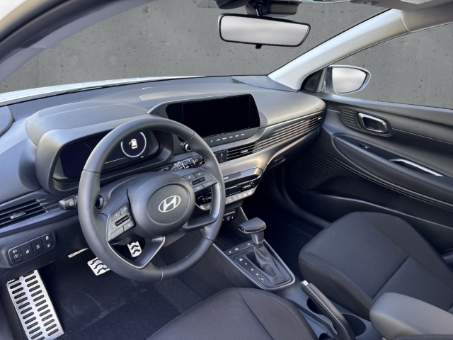 Fahrzeugabbildung Hyundai BAYON FL MY26 1.0 T-GDI DCT Blackline Navi Digitales Cockpit LED Apple CarPlay Android Auto
