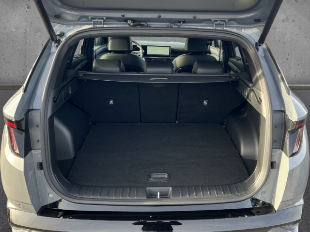 Fahrzeugabbildung Hyundai TUCSON FL PHEV 1.6 2WD N-LINE Panorama Sitz-P Assist-P HUD Navi digitales Cockpit Soundsystem