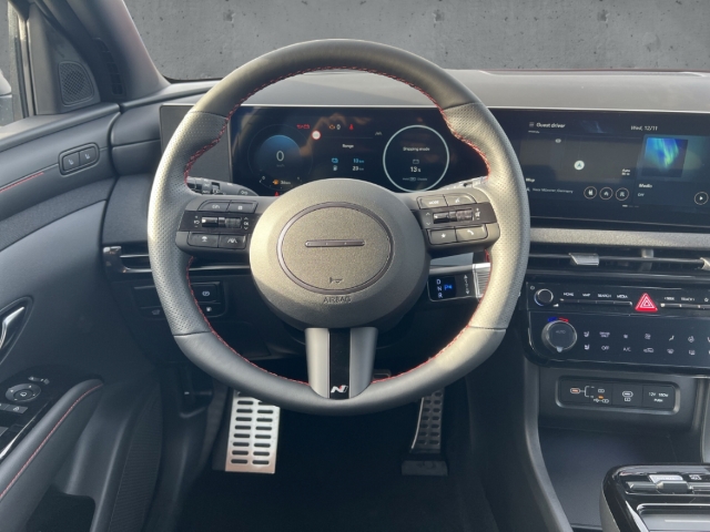 Fahrzeugabbildung Hyundai TUCSON FL PHEV 1.6 2WD N-LINE Panorama Sitz-P Assist-P HUD Navi digitales Cockpit Soundsystem