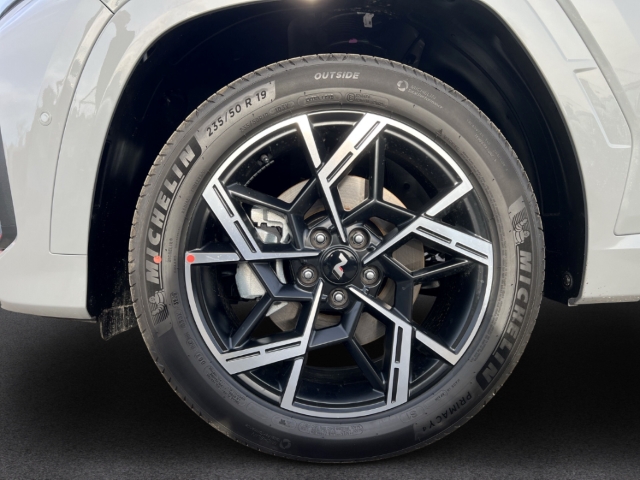 Fahrzeugabbildung Hyundai TUCSON FL PHEV 1.6 2WD N-LINE Panorama Sitz-P Assist-P HUD Navi digitales Cockpit Soundsystem