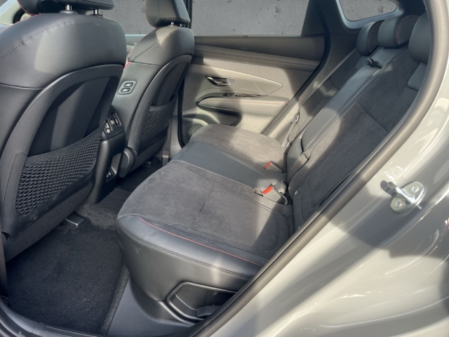 Fahrzeugabbildung Hyundai TUCSON FL PHEV 1.6 2WD N-LINE Panorama Sitz-P Assist-P HUD Navi digitales Cockpit Soundsystem