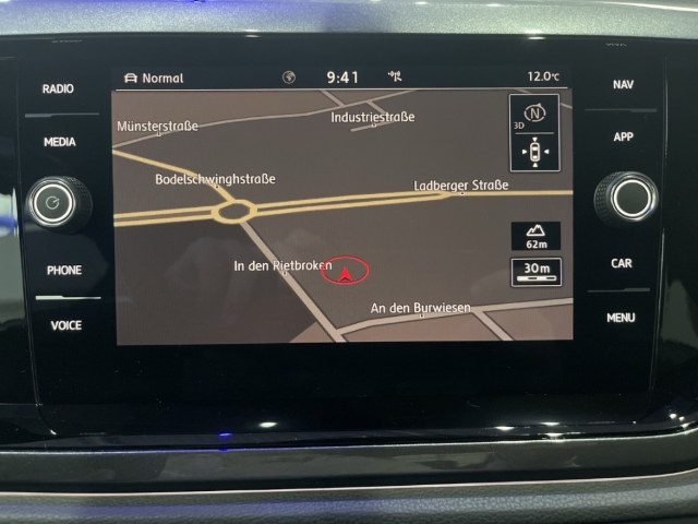 Fahrzeugabbildung Volkswagen Polo 2.0 TSI GTI RKam ACC Navi LED AID