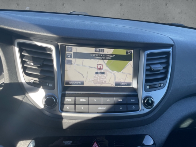 Fahrzeugabbildung Hyundai TUCSON 1.7 CRDi Intro Edition Nav SHZ LHZ Kamera