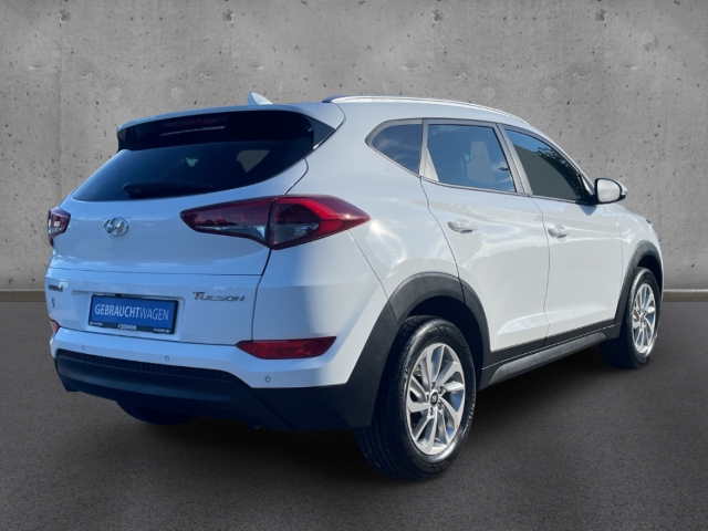 Fahrzeugabbildung Hyundai TUCSON 1.7 CRDi Intro Edition Nav SHZ LHZ Kamera