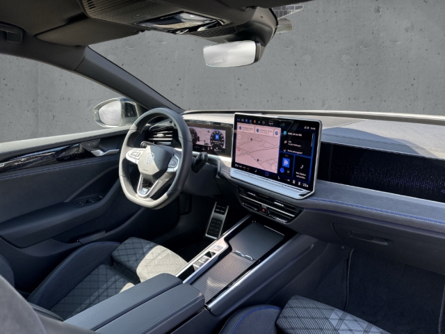 Fahrzeugabbildung Volkswagen Passat R-line 2.0 TDI R-Line Business Premium HUD Keyless