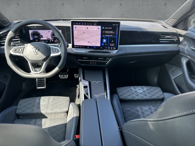 Fahrzeugabbildung Volkswagen Passat R-line 2.0 TDI R-Line Business Premium HUD Keyless