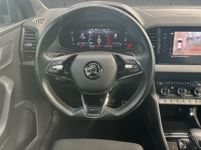 Fahrzeugabbildung SKODA Karoq 2.0 TSI DSG Sport 4x4 AHK PANO STHZ NAVI Allrad Keyless Entry Rückfahrkam.