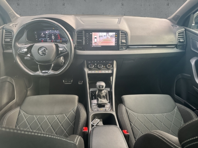 Fahrzeugabbildung SKODA Karoq 2.0 TSI DSG Sport 4x4 AHK PANO STHZ NAVI Allrad Keyless Entry Rückfahrkam.