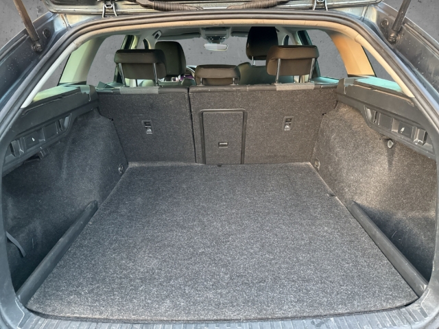 Fahrzeugabbildung SKODA Octavia Combi iV 1.4 Style Navi elektr.Heck SHZ PDC SideAssist