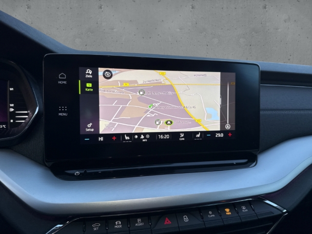 Fahrzeugabbildung SKODA Octavia Combi iV 1.4 Style Navi elektr.Heck SHZ PDC SideAssist