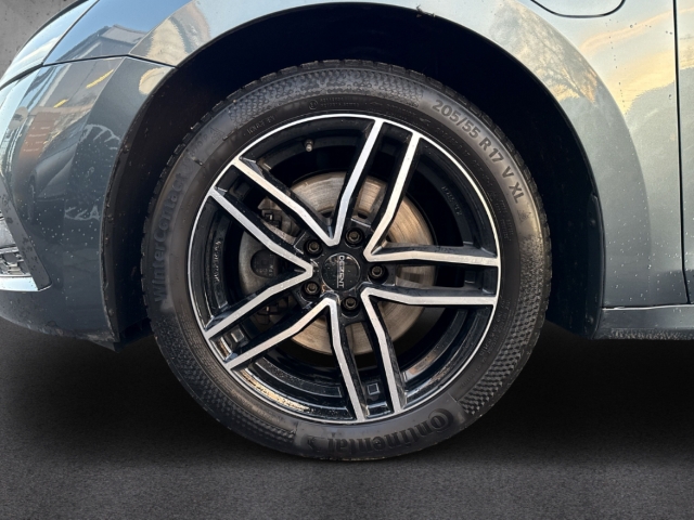 Fahrzeugabbildung SKODA Octavia Combi iV 1.4 Style Navi elektr.Heck SHZ PDC SideAssist