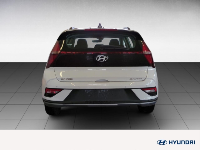 Fahrzeugabbildung Hyundai BAYON FL 1.0 T-GDI MT MY25 Select Navi Apple CarPlay Android Auto Fahrerprofil Musikstreaming