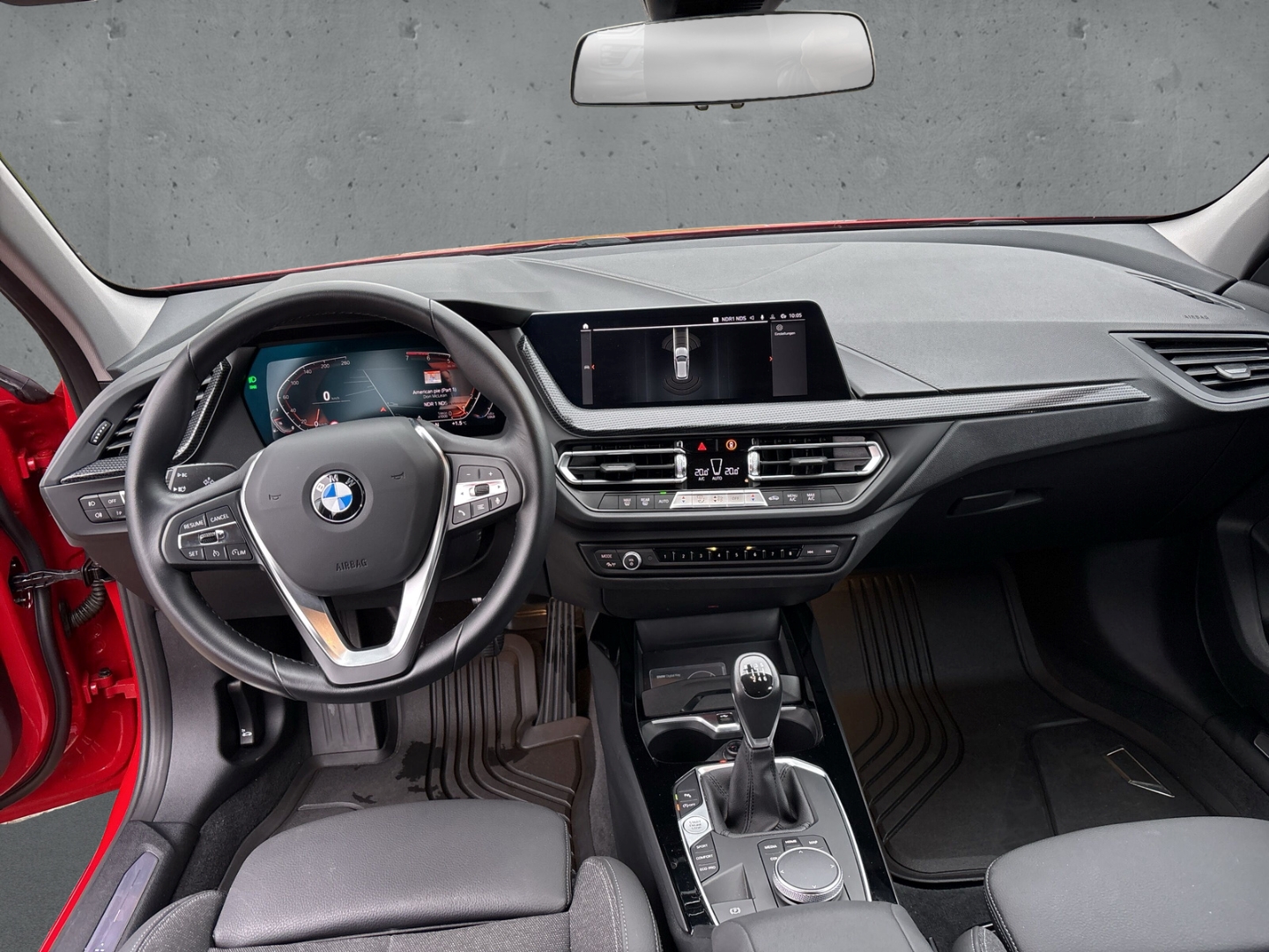 Fahrzeugabbildung BMW 118 i Sport Line ShadowLine AdaptLED Navi PDC