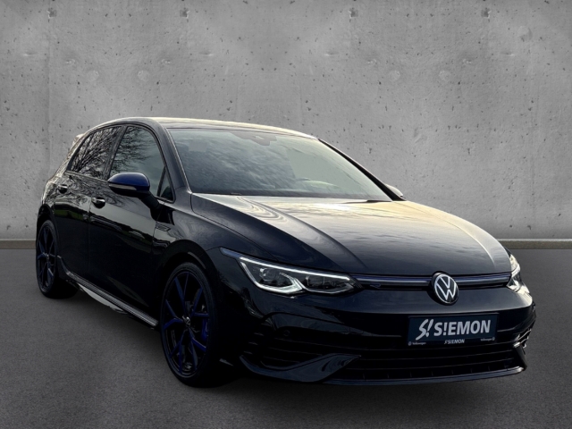 Fahrzeugabbildung Volkswagen Golf R 20 Years IQ.LIGHT Akra Carbon 270kmh RKam