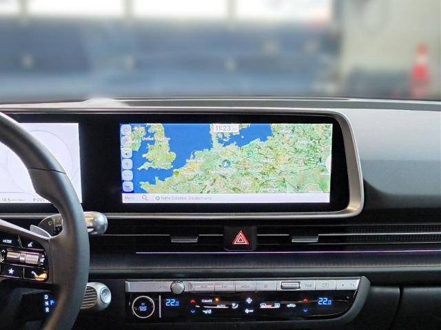 Fahrzeugabbildung Hyundai IONIQ 6 77,4kWh 4WD UNIQ HUD Navi Digitales Cockpit Memory Sitze Soundsystem Bose