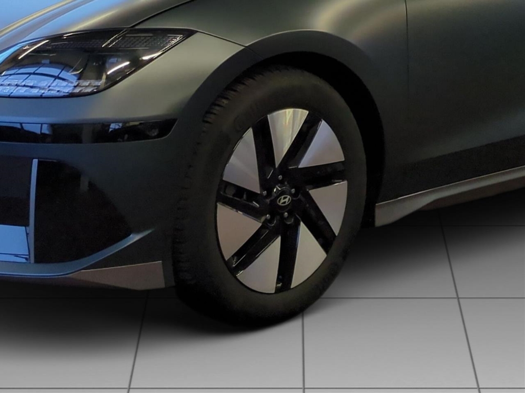 Fahrzeugabbildung Hyundai IONIQ 6 77,4kWh 2WD UNIQ Digi-Spiegel HUD Navi Digitales Cockpit Memory Sitze Soundsystem