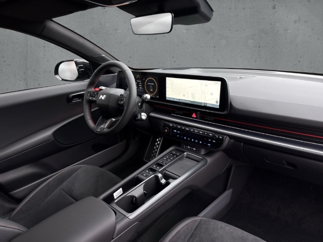 Fahrzeugabbildung Hyundai IONIQ 6 EV FL MY26 84kWh 4WD N-Line X 20LM Matrix LED Blendfreies Fernl. Kurvenlicht ACC