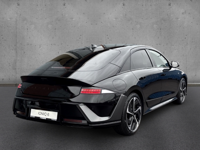 Fahrzeugabbildung Hyundai IONIQ 6 EV FL MY26 84kWh 4WD N-Line X 20LM Matrix LED Blendfreies Fernl. Kurvenlicht ACC