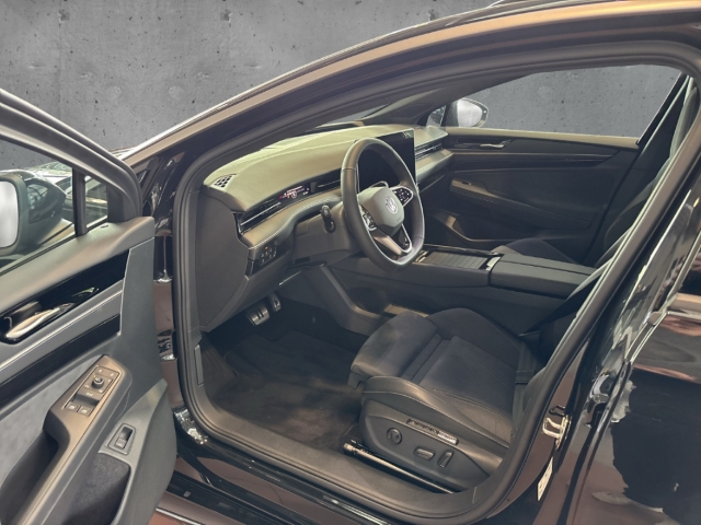 Fahrzeugabbildung Volkswagen ID.7 Tourer Pro Komfort SHZ LHZ ElHeck Klima PDC