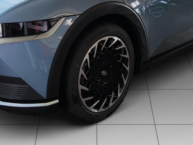 Fahrzeugabbildung Hyundai IONIQ 5 77,4kWh 2WD MY24 TECHNIQ Assist-P Bose 20LM el.Heckklappe Navi Digitales Cockpit