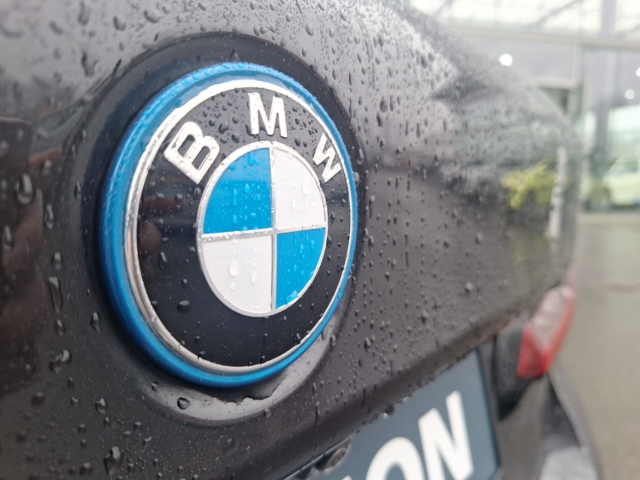 Fahrzeugabbildung BMW 545 e Luxury Line xDrive HUD Navi Leder Digitales Cockpit Memory Sitze Soundsystem