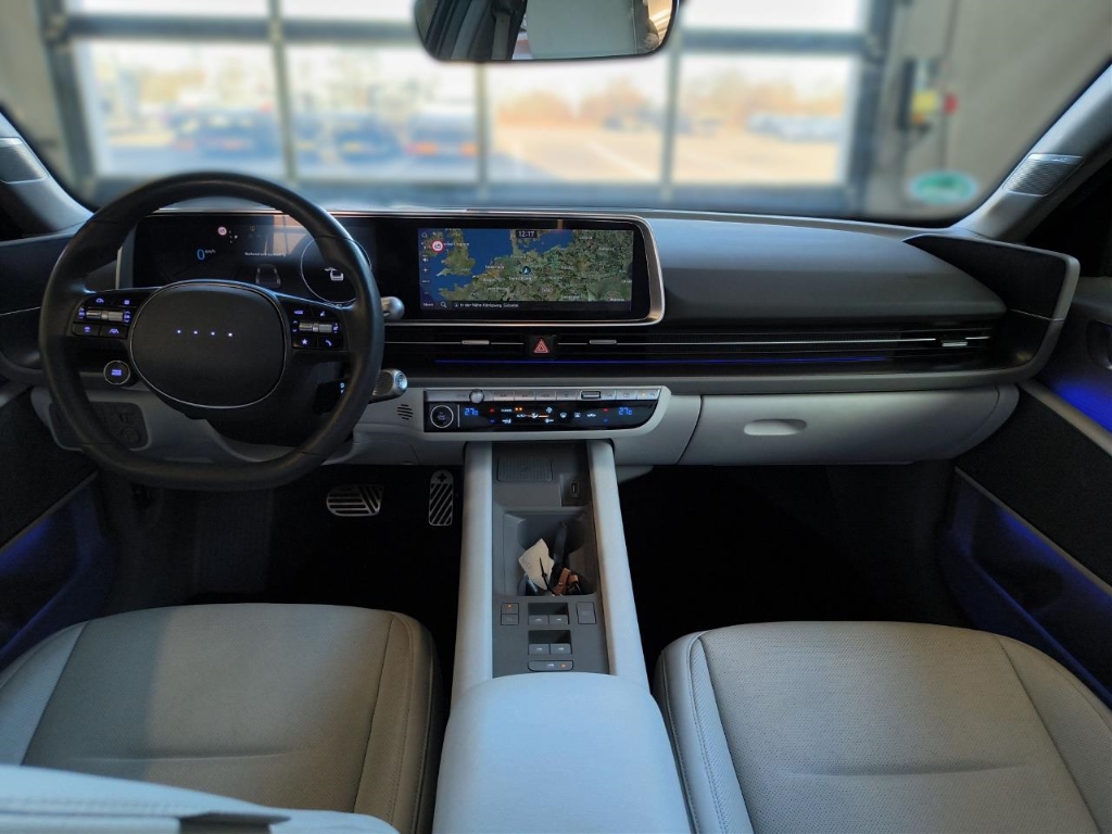 Fahrzeugabbildung Hyundai IONIQ 6 77,4kWh 4WD UNIQ HUD Navi Digitales Cockpit Memory Sitze Soundsystem Bose