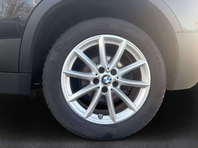 Fahrzeugabbildung BMW X2 sDrive18i Advantage LED Navi Temp Klimaauto