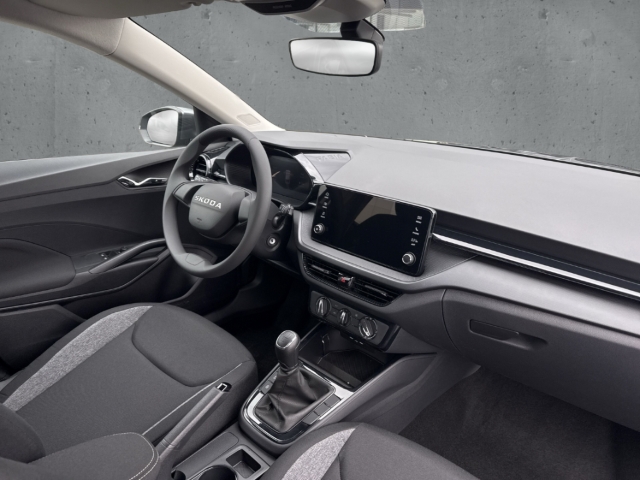 Fahrzeugabbildung SKODA Fabia 1.0 MPI Essence PDC LED Klima