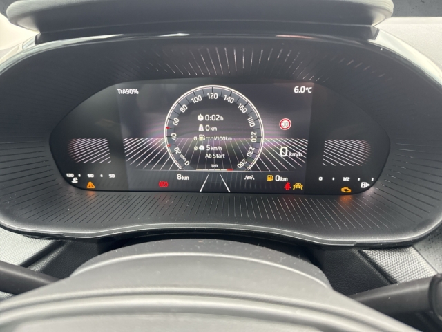 Fahrzeugabbildung SKODA Fabia 1.0 MPI Essence PDC LED Klima