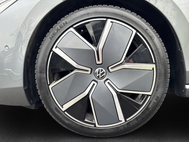 Fahrzeugabbildung Volkswagen Passat 2.0 110 kW R-line TDI DSG SHZ AHK Alu LED