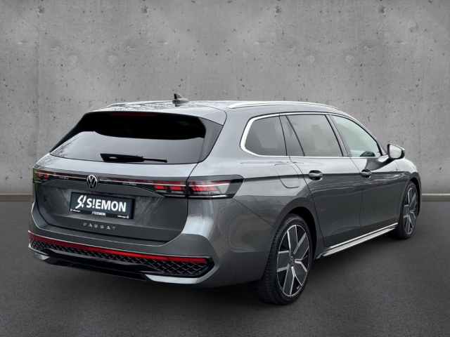Fahrzeugabbildung Volkswagen Passat 2.0 110 kW R-line TDI DSG SHZ AHK Alu LED