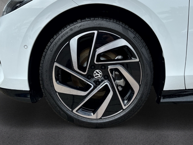 Fahrzeugabbildung Volkswagen ID.7 Tourer Pro LED Navi ACC PDC Kamera SHZ